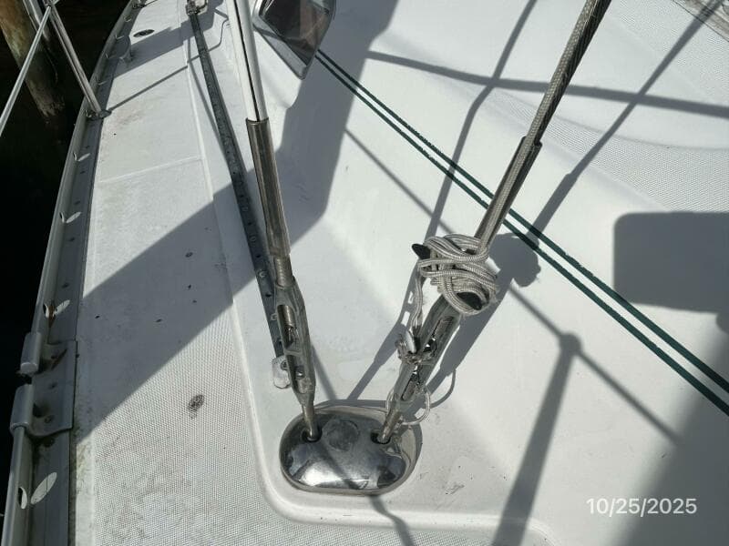 37' Beneteau standing rigging3
