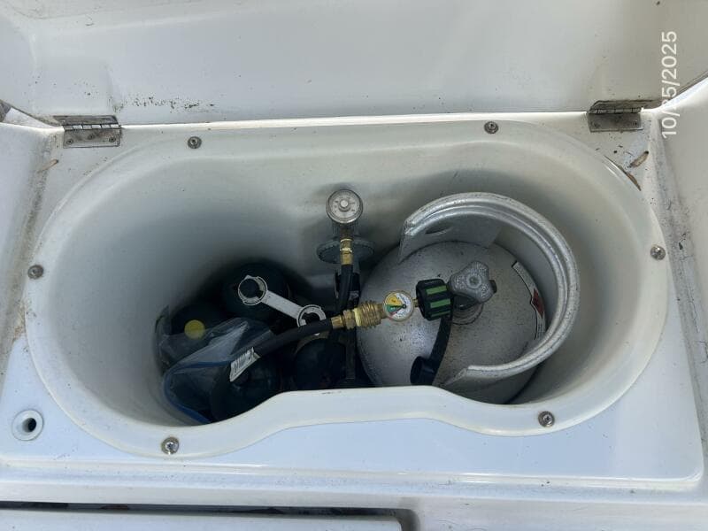 37' Beneteau cockpit propane locker