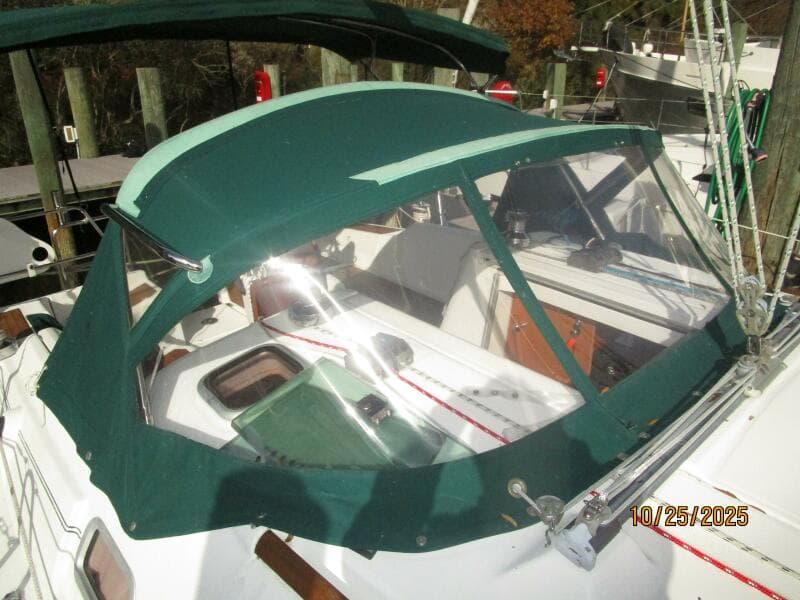 37' Beneteau dodger2