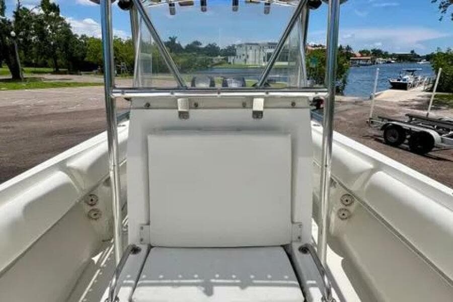 1994 Fountain 31 Center Console