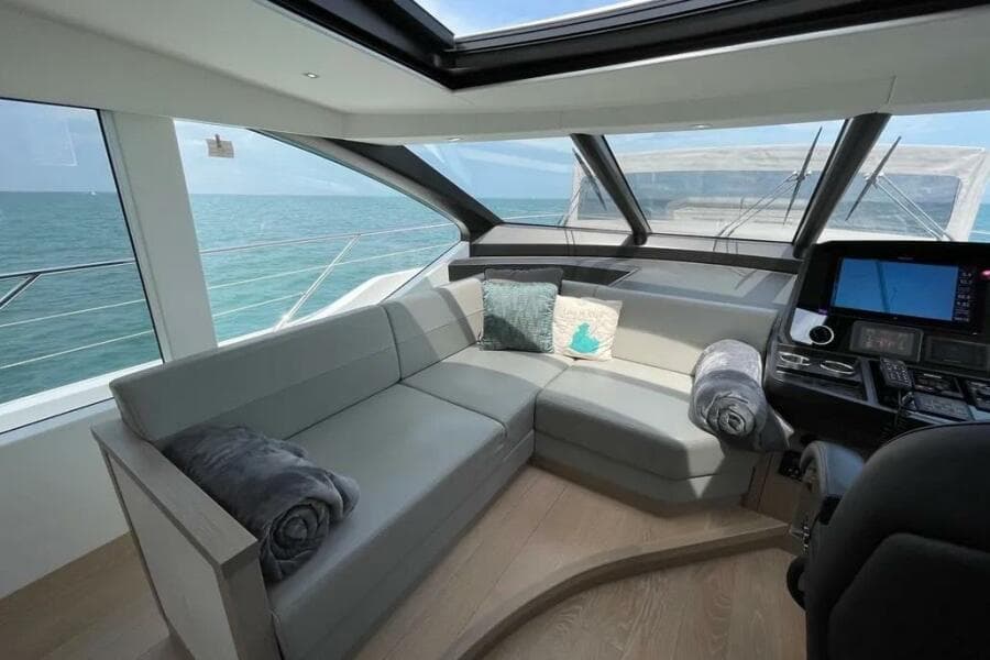 2020 Sunseeker 74 Sport Yacht