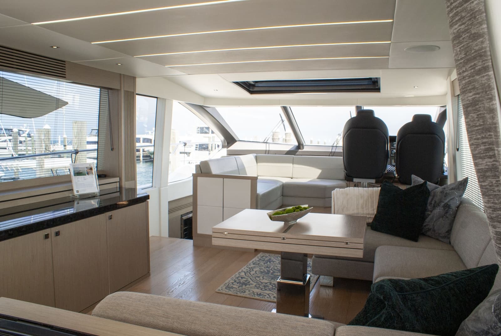 2020 Sunseeker 74 Sport Yacht - Photo 9