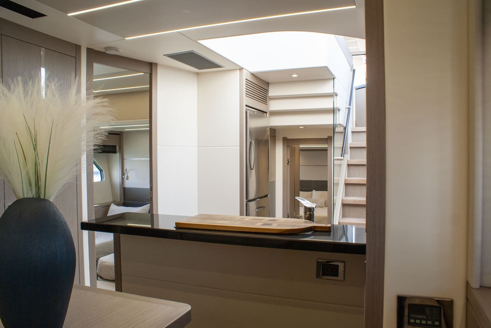 2020 Sunseeker 74 Sport Yacht - Photo 68