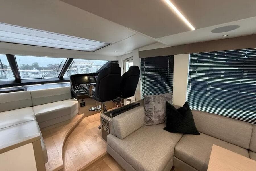 2020 Sunseeker 74 Sport Yacht