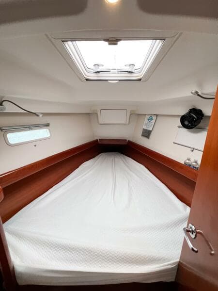 2007 Beneteau 373