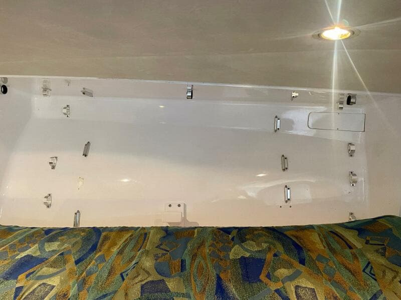 2005 Custom Carolina 40 DeSanti