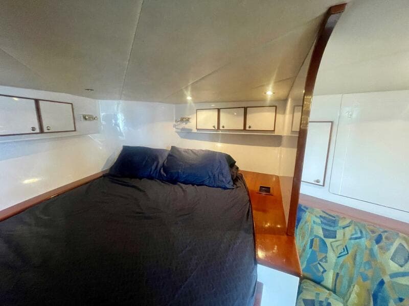 2005 Custom Carolina 40 DeSanti