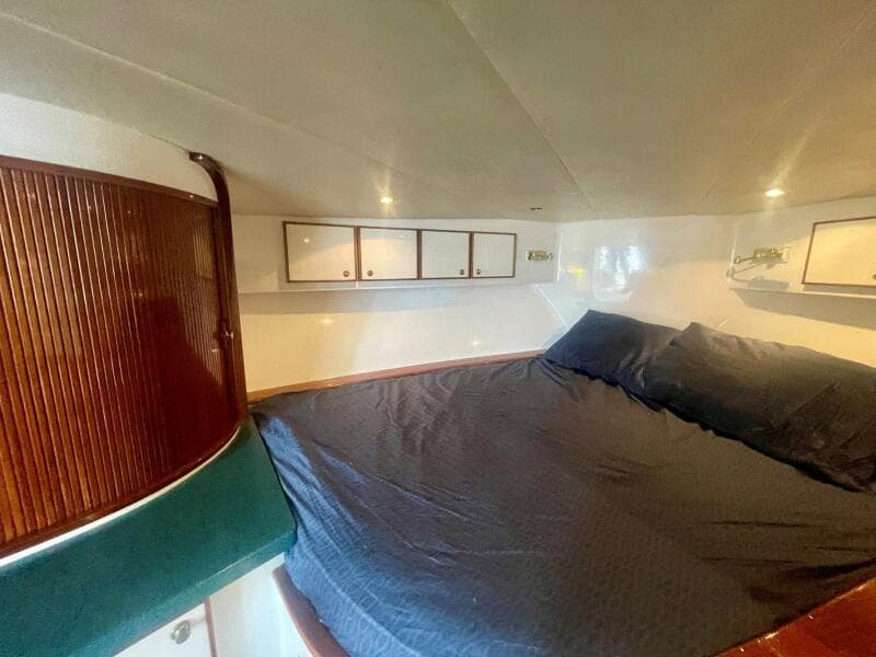 2005 Custom Carolina 40 DeSanti