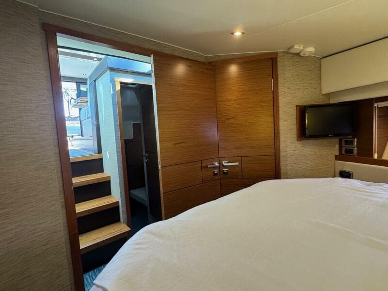 2017 Tiara Yachts 44 Coupe