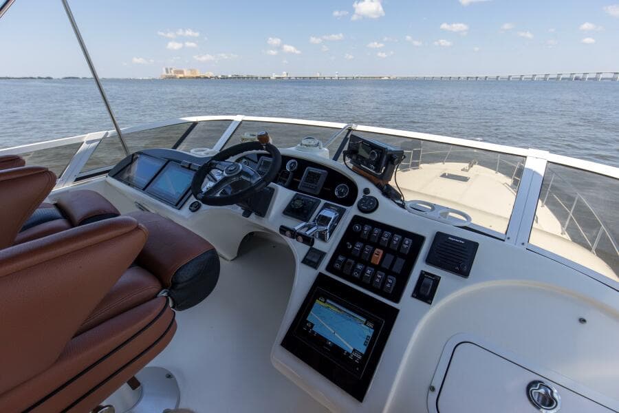 2000 40 Sea Ray 400 Sedan Bridge Silver Lining Bridge (1)