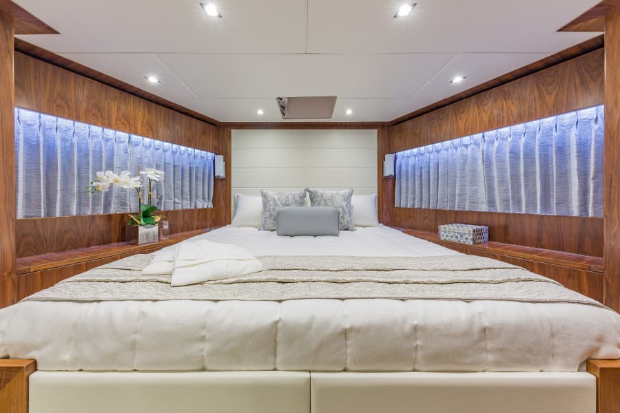 2018 Hargrave Raised Pilothouse