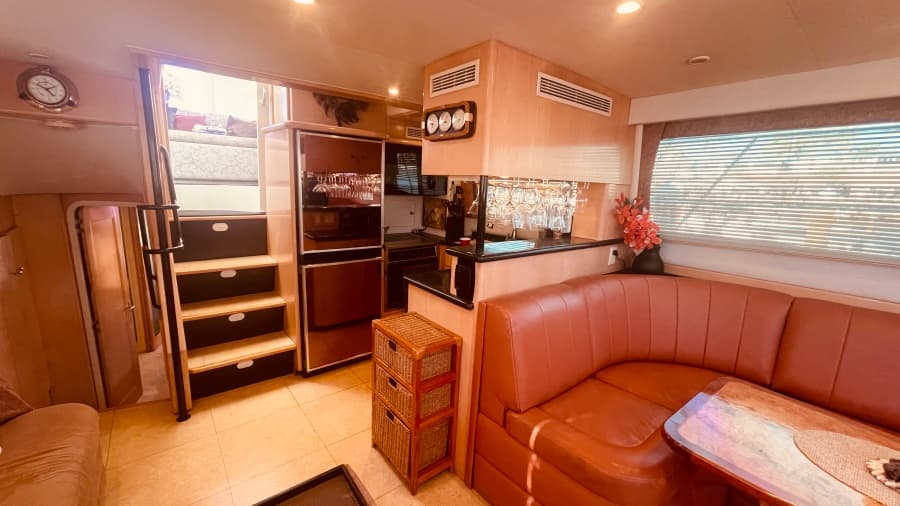 1997 CARVER YACHTS 500 COCKPIT MY