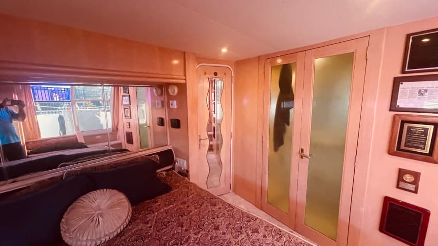 1997 CARVER YACHTS 500 COCKPIT MY