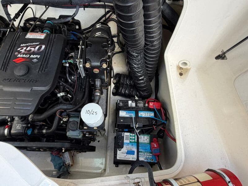 2008 Regal 2450 Cuddy