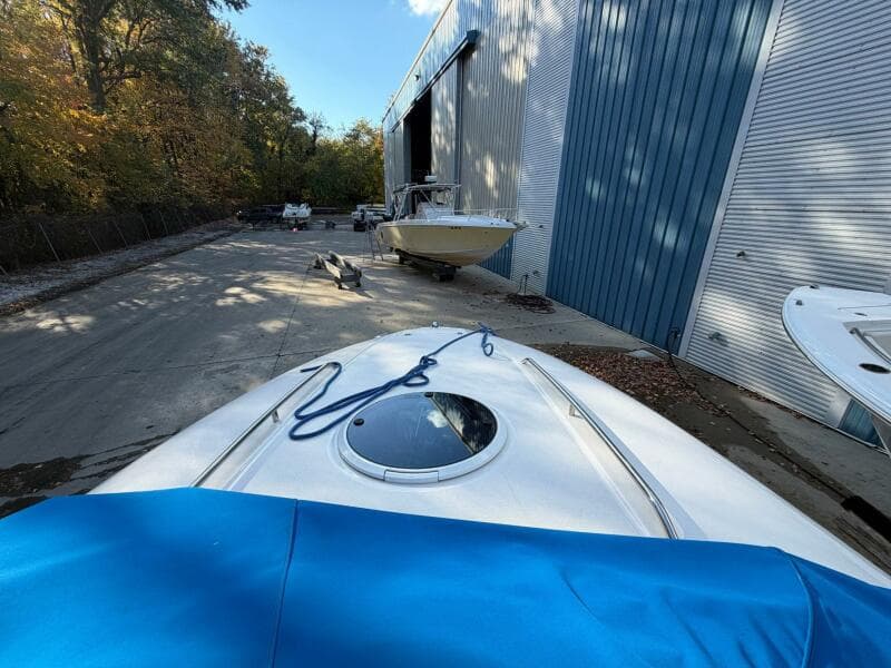 2008 Regal 2450 Cuddy