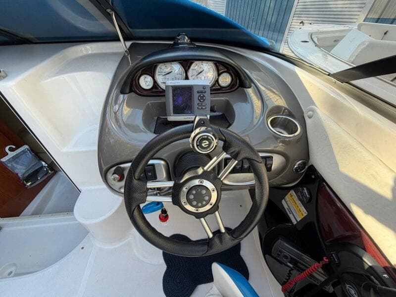 2008 Regal 2450 Cuddy