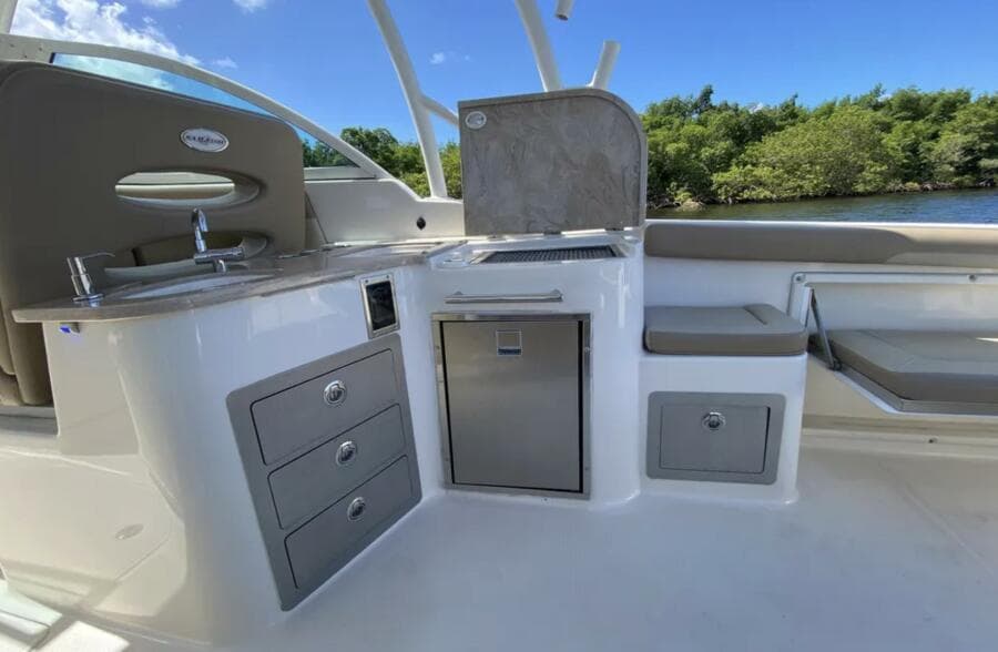 2018 Sailfish 325 DC