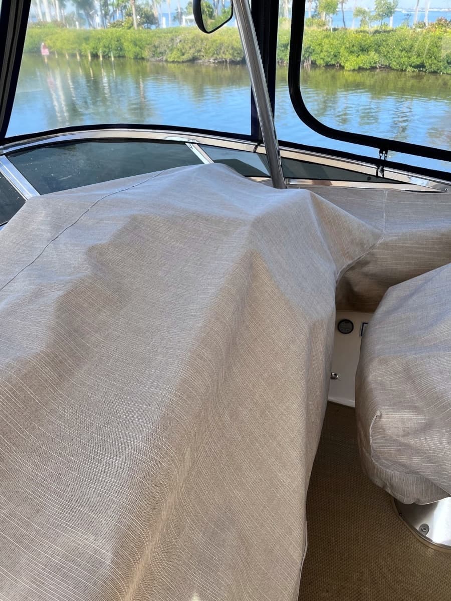 2013 Meridian 441 Sedan