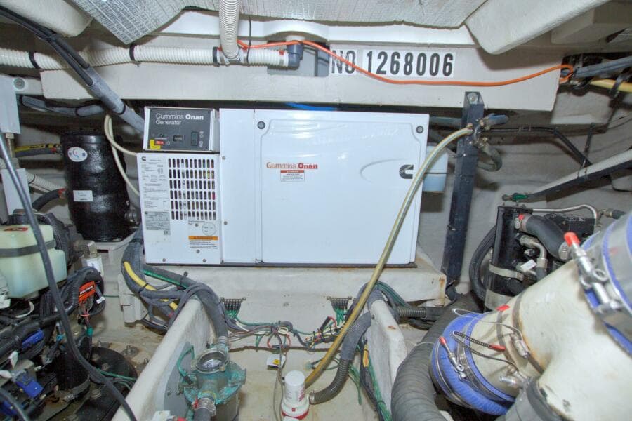 2013 Meridian 441 Sedan