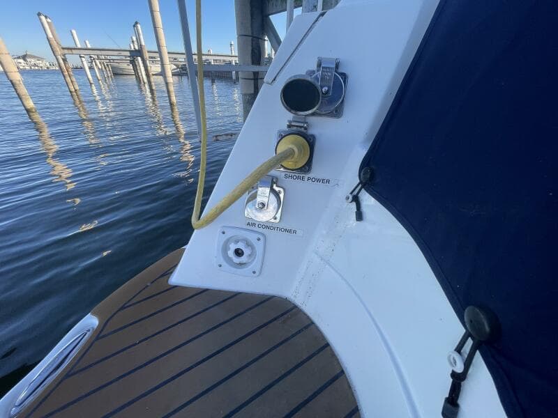 2016 Rinker 310 Express