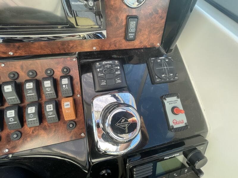 2016 Rinker 310 Express