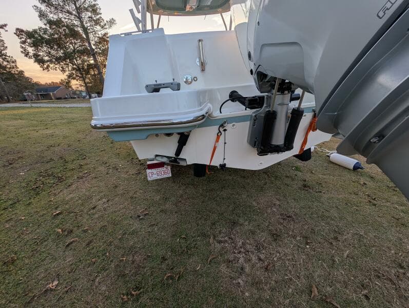 2023 Boston Whaler 240 Vantage