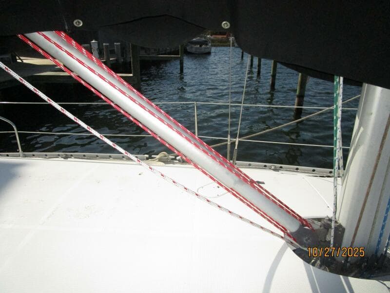 38' Beneteau boom vang2