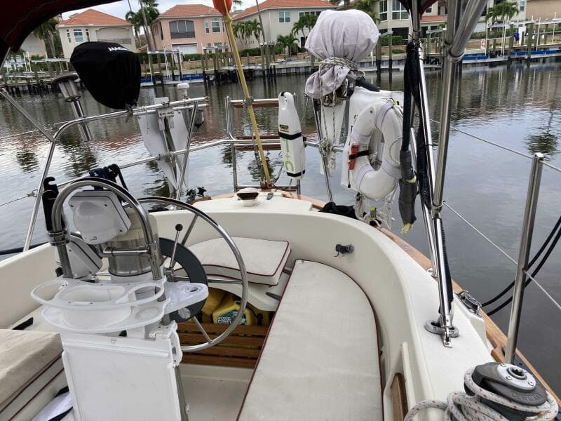 1990 Pacific Seacraft 34 Voyager