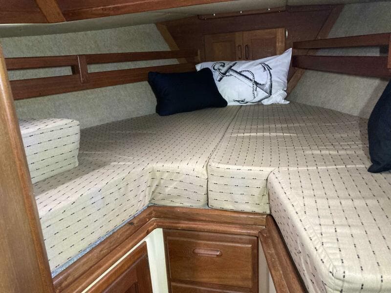 1990 Pacific Seacraft 34 Voyager
