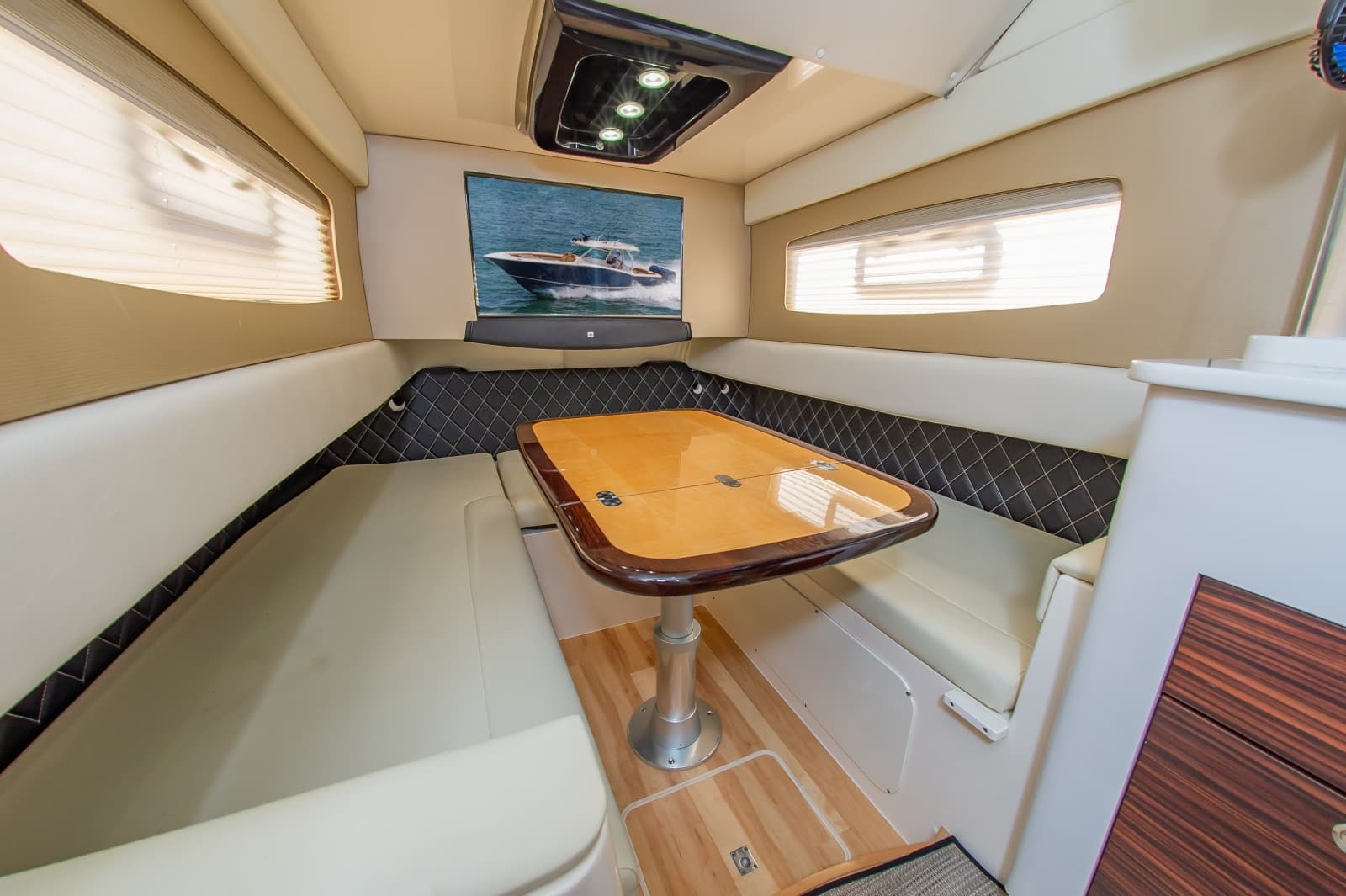 2016 Scout 42LXF - Photo 31