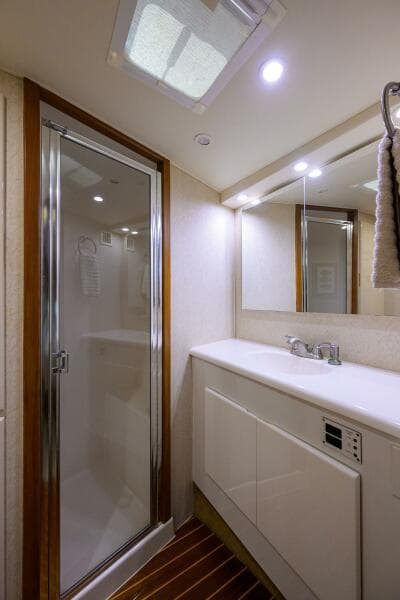 Post 50 SEANYLE - Master Ensuite Head