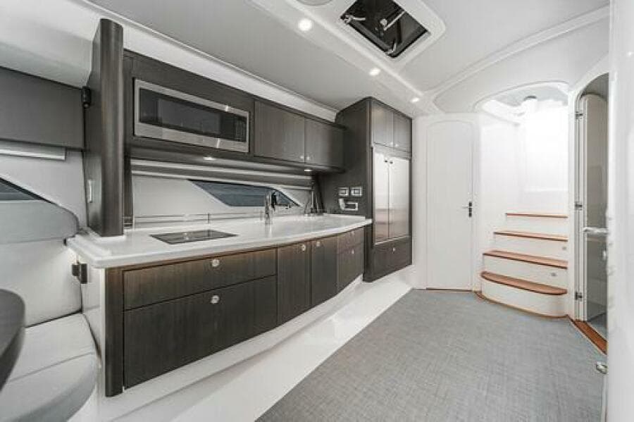 2022 Intrepid 477 Evolution