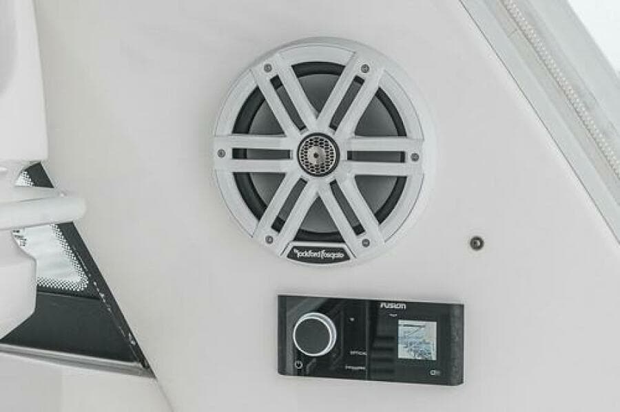 2022 Intrepid 477 Evolution