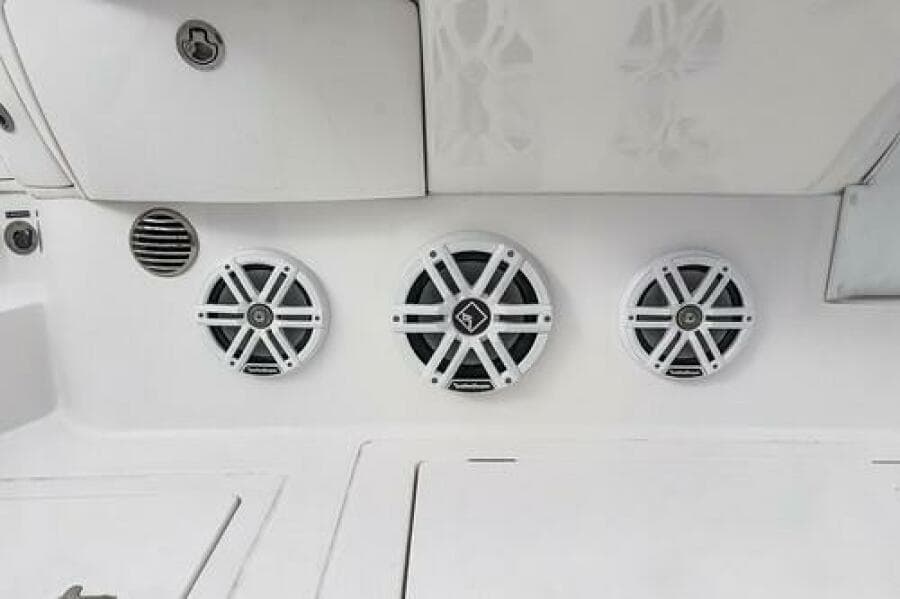 2022 Intrepid 477 Evolution