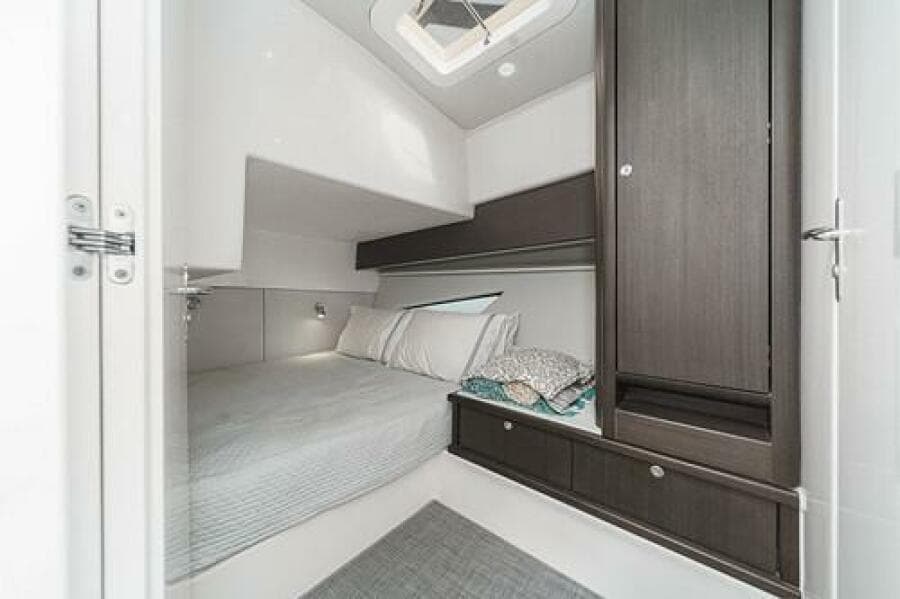 2022 Intrepid 477 Evolution