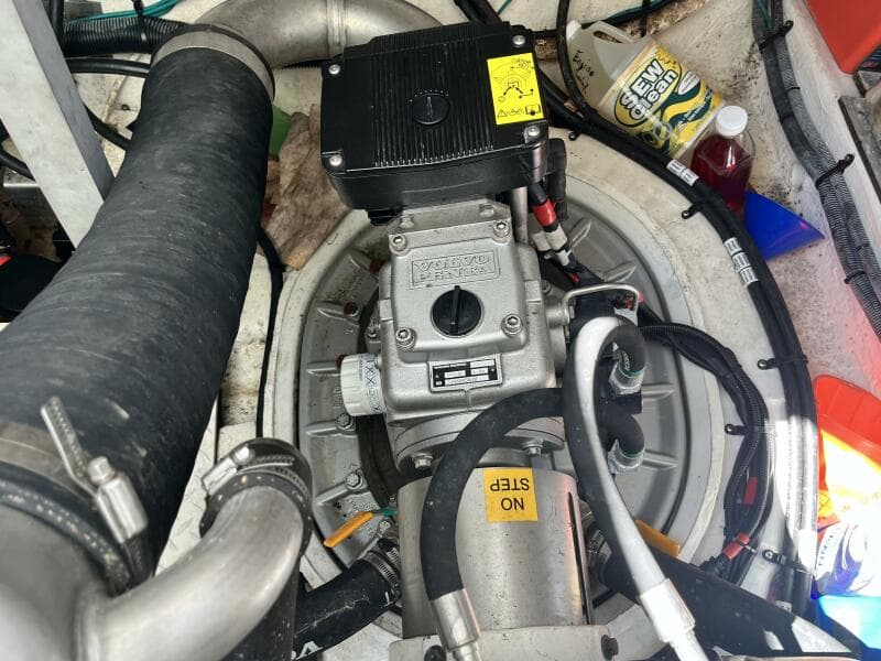 Cruisers 390 Sport Coupe