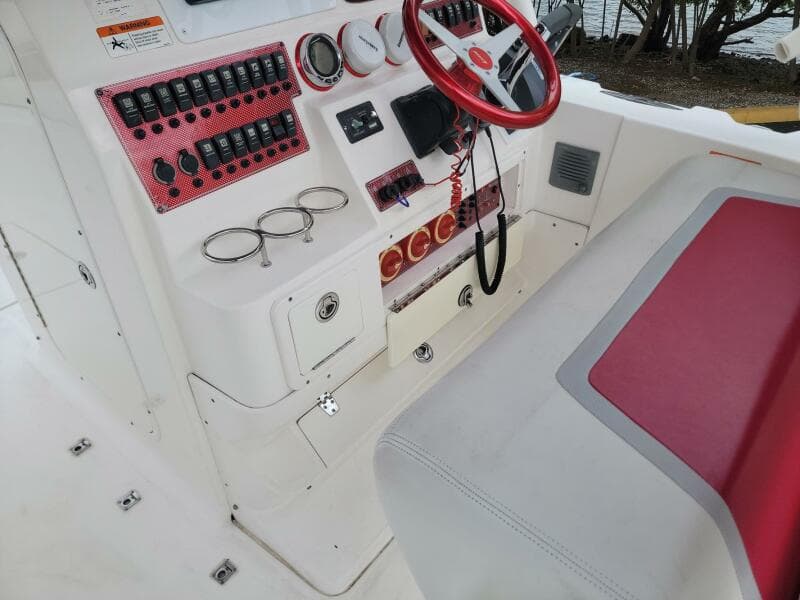 2008 Wellcraft 30 Scarab Sport