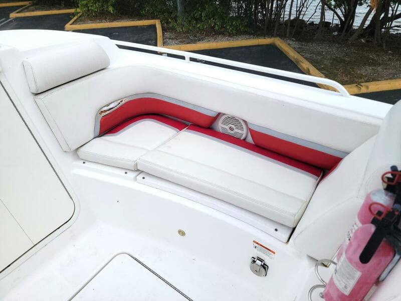 2008 Wellcraft 30 Scarab Sport