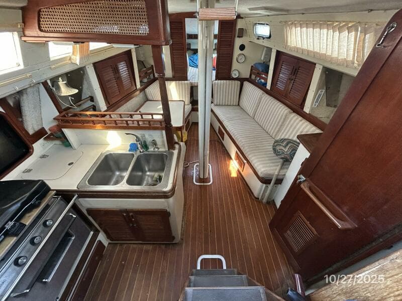 36' S2 salon forward