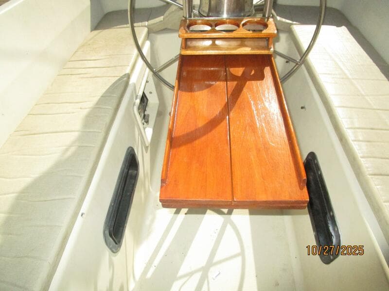 36' S2 cockpit table1