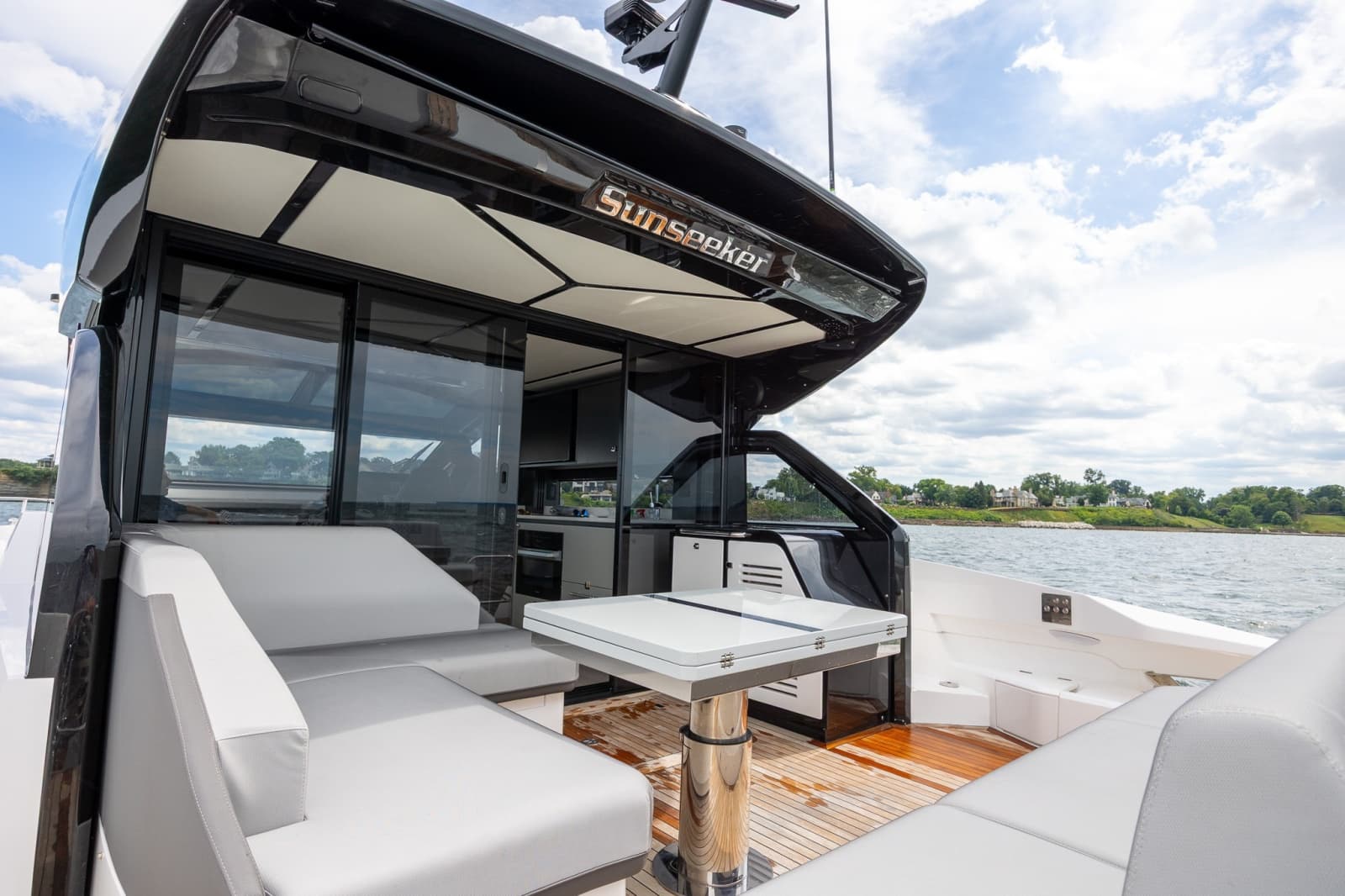 2026 Sunseeker 55 Predator - Photo 13