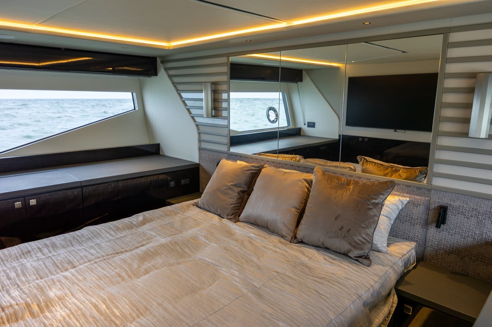 2026 Sunseeker 55 Predator - Photo 49