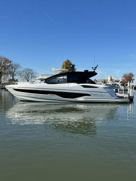2026 Sunseeker 55 Predator