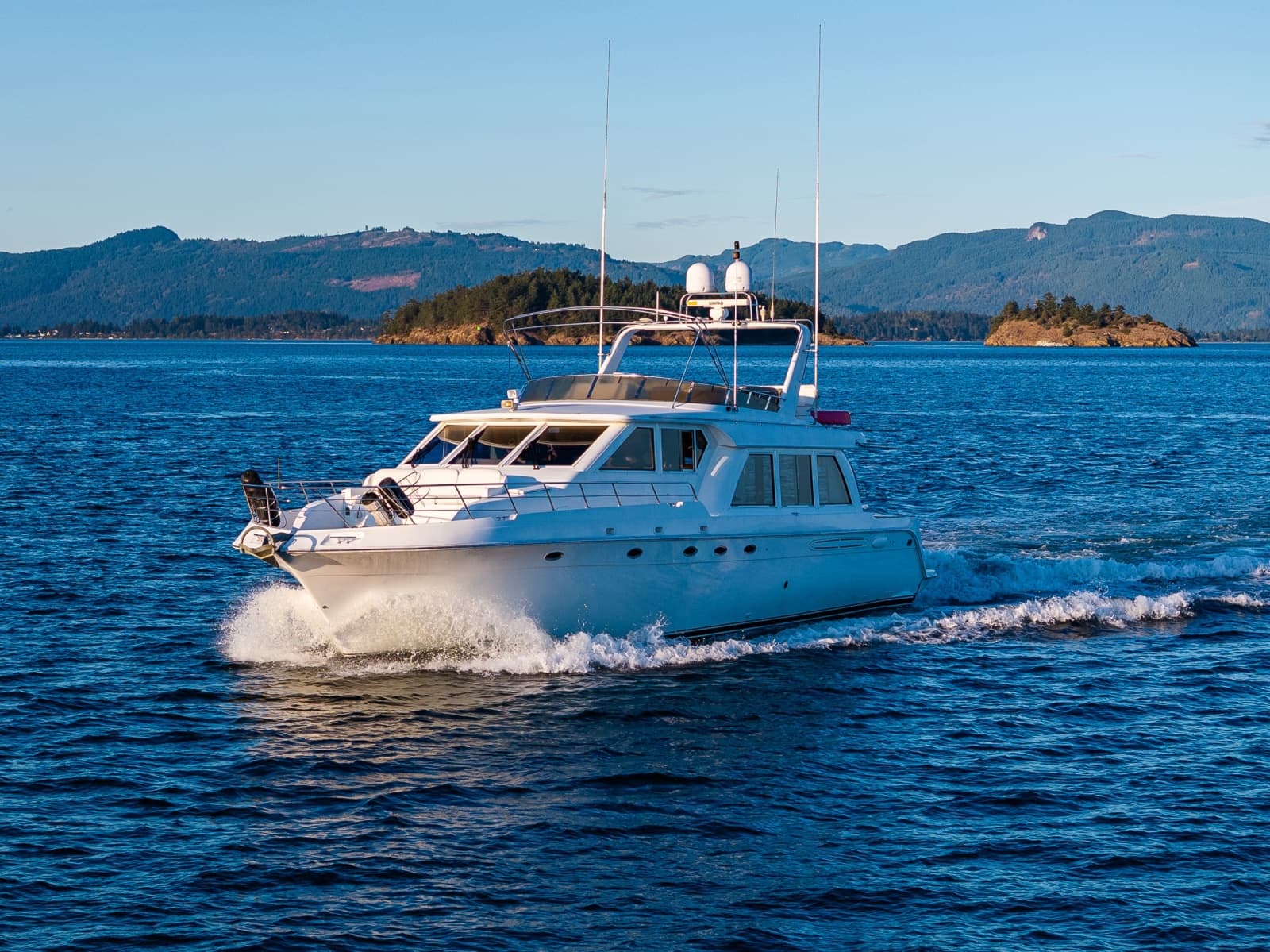 2001 Navigator 61 Pilothouse - Photo 11