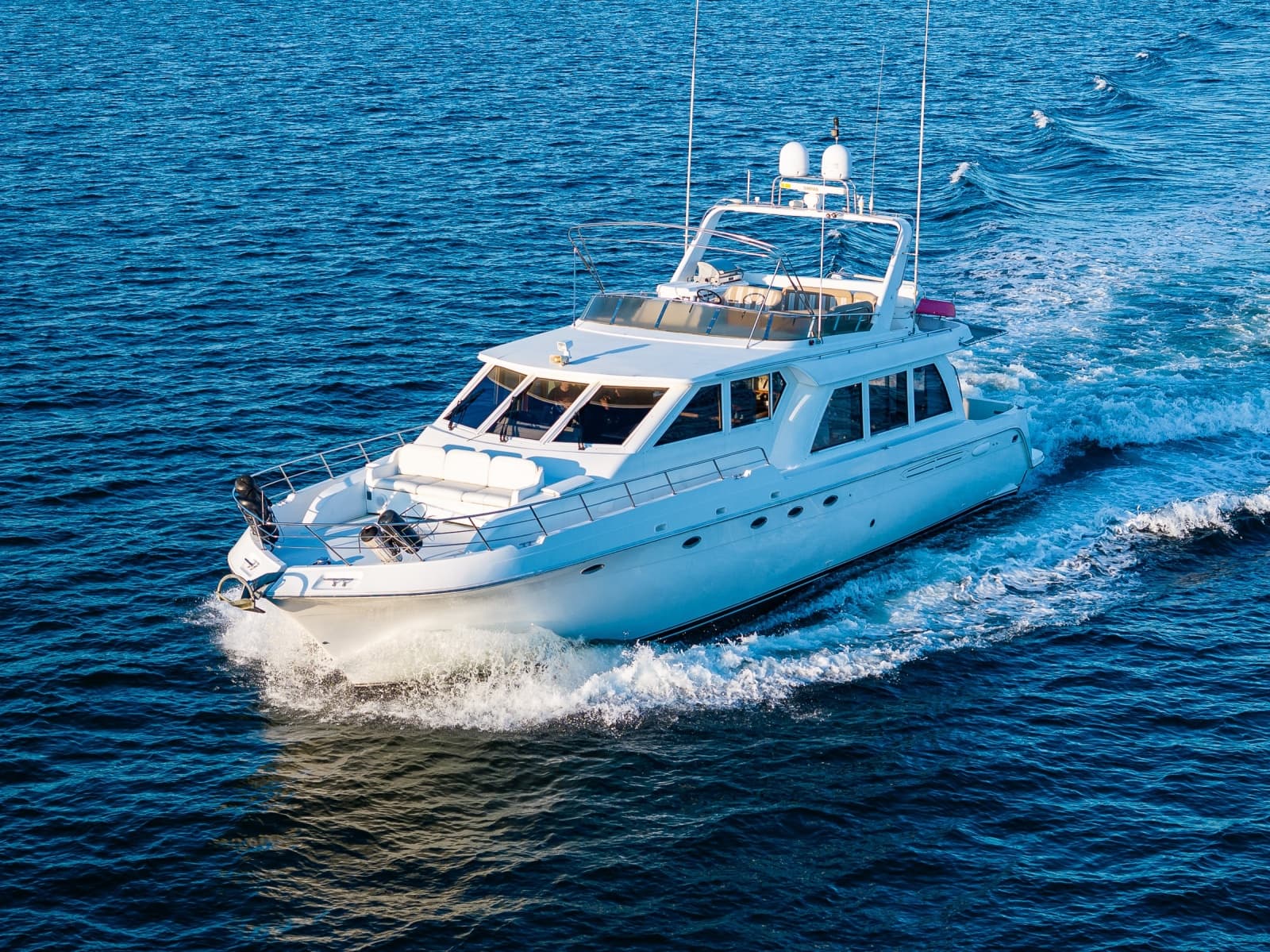 2001 Navigator 61 Pilothouse - Photo 9