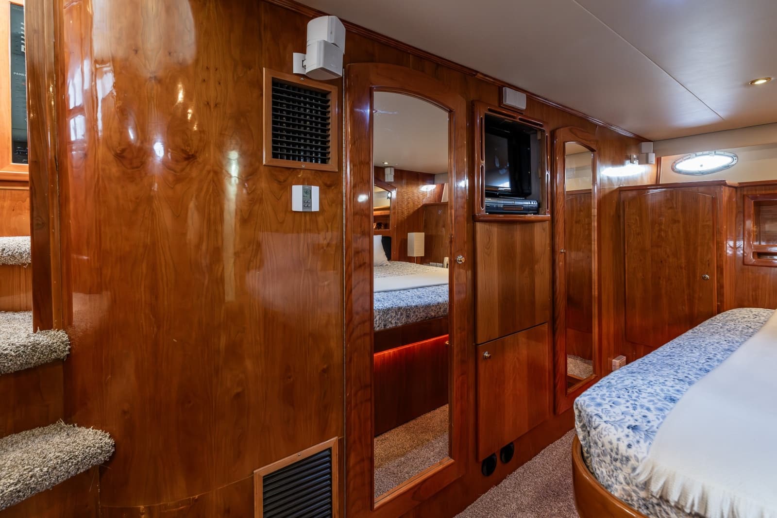 2001 Navigator 61 Pilothouse - Photo 60