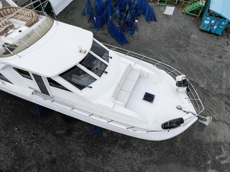 2001 Navigator 61 Pilothouse