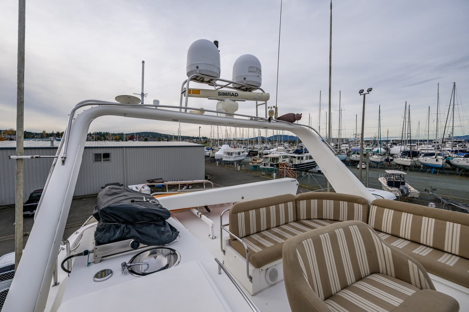 2001 Navigator 61 Pilothouse - Photo 67