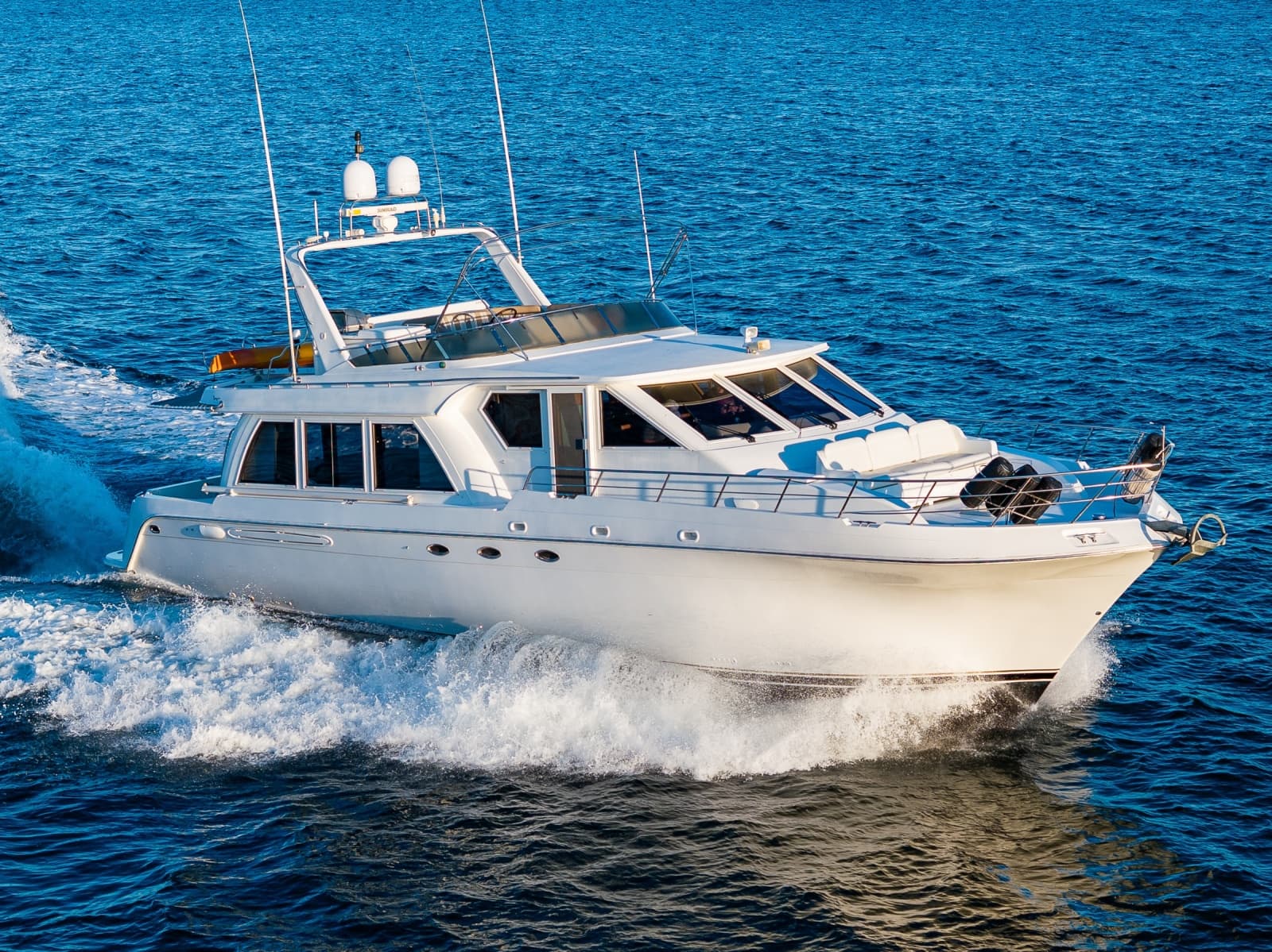 2001 Navigator 61 Pilothouse - Photo 4