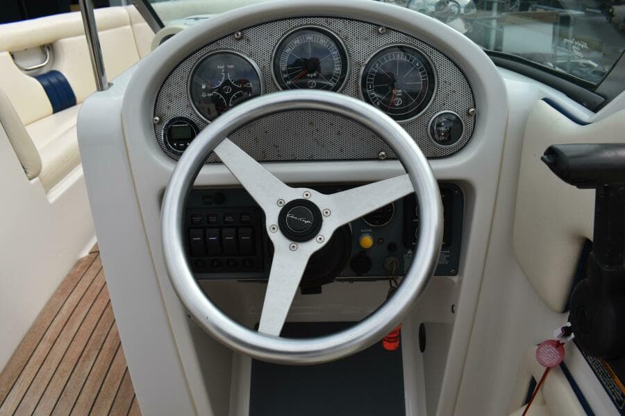 2003 Chris-Craft Launch 25